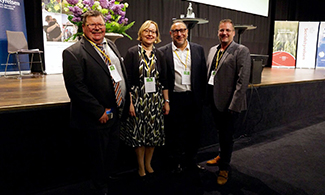 Lennart Magnusson, Elizabeth Hanson, Saul Becker och Tim Moore.