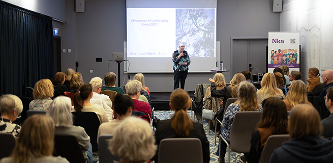 Elaine Johansson på scen.