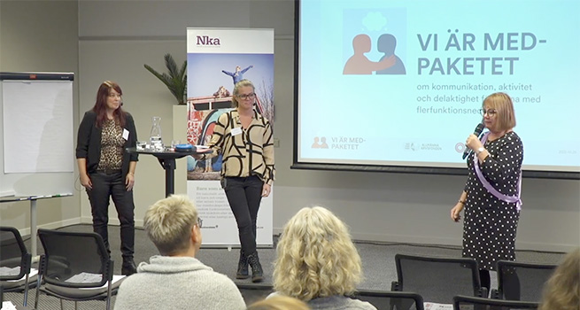 Victoria Söderström, Anna Jacobsson och Pia Käcker håller i en föreläsning.