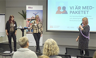Victoria Söderström, Anna Jacobsson och Pia Käcker håller i en föreläsning.