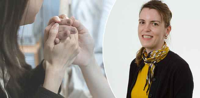 Tvådelad bild. Bild till vänster: Två personer håller varandra i händerna. Bild till höger: Joana Vicente