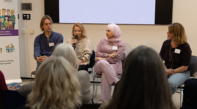 Gustav Anrin, Emma Söderström och Sara Khadair delade sina erfarenheter.